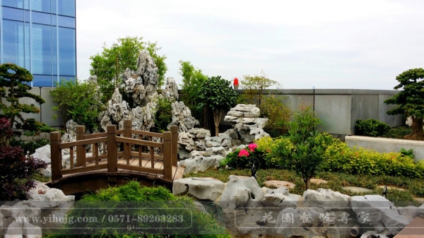 蓝色钱江某私家屋顶花园景观绿化设计